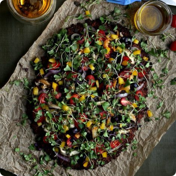 Crispy Cauliflower Crust Pizza